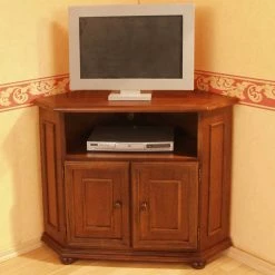 TV Schrank Messina Aus Nussbaum -Lana Sales tv schrank nussbaum antik gebeizt messina