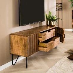 TV Unterschrank Aus Mangoholz In Sandfarben - Baina -Lana Sales tv unterschrank aus mangoholz in sandfarben mit hairpin legs in schwarz baina 02
